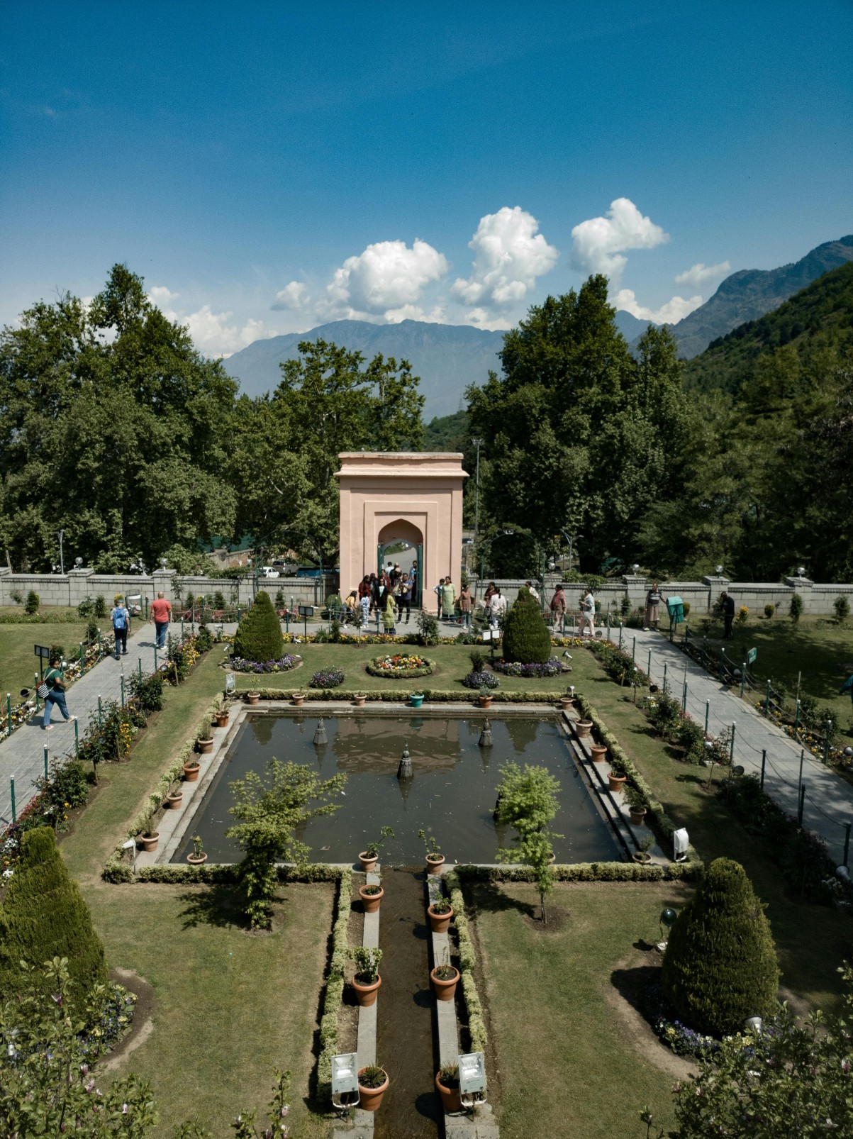 Mughal Gardens Srinagar